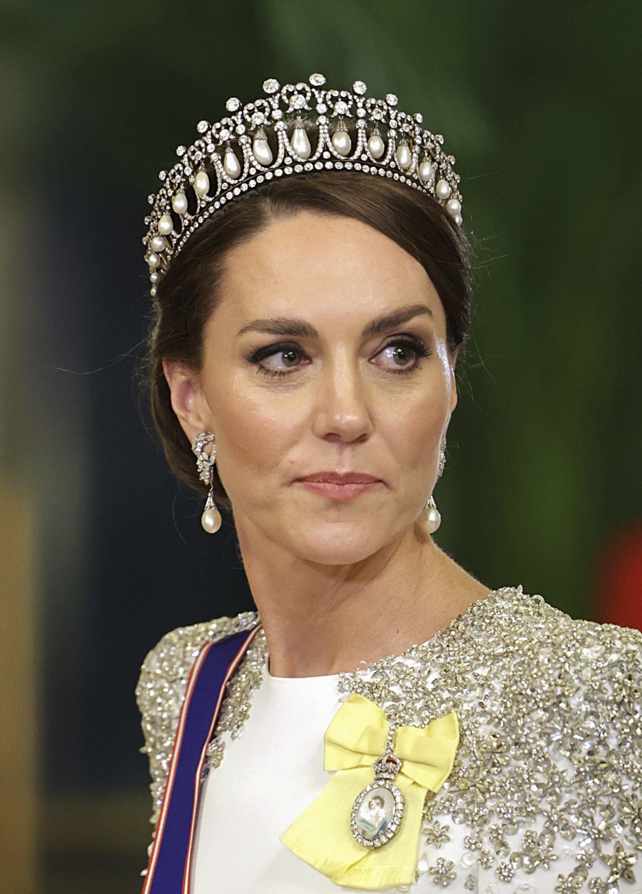 Kate Middleton pays homage to Lady Di at her first gala dinner