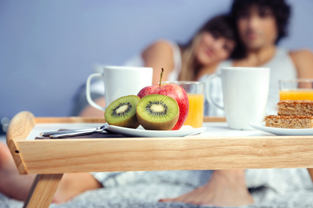 Café da manhã saudável Vitamina C em kiwifruit
