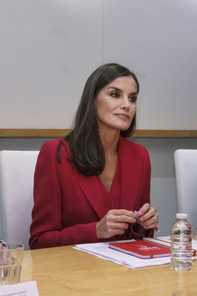 Queen Letizia during her visit to the Cervantes Institute in Los Angeles Queen Letizia during her visit to the Cervantes Institute in Los Angeles