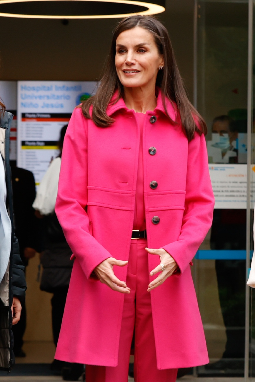 Queen Letizia wanted to see the work first hand Queen Letizia wanted to see the work first hand