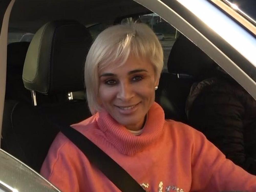 Ana María Aldón llega a su nueva casa Ana