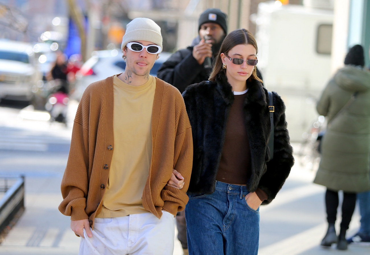 Justin Bieber e Hailey Bieber mostram o seu amor e estilo nas ruas da cidade de Nova Iorque