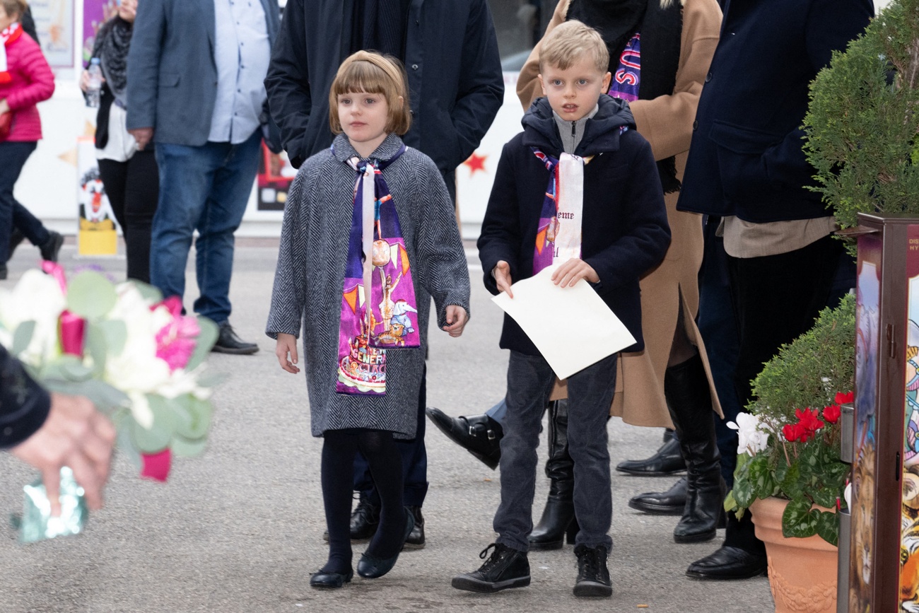 Alberto di Monaco e i suoi figli, il Principe Jacques e la Principessa Gabriella, assistono alla 45ª edizione del Circo Internazionale di Monte Carlo
