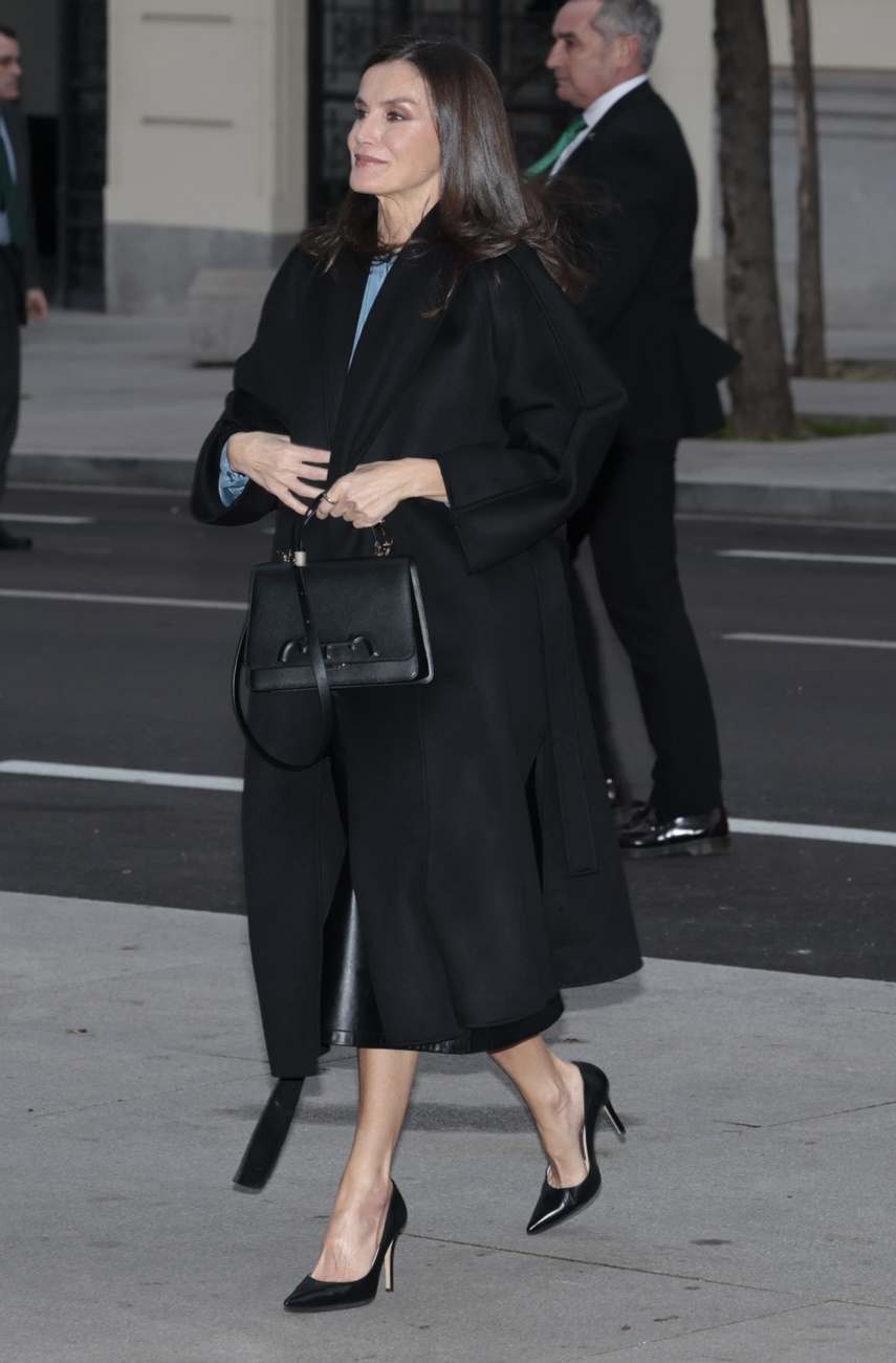 Queen Letizia has given a lesson in style and elegance Queen Letizia has given a lesson in style and elegance