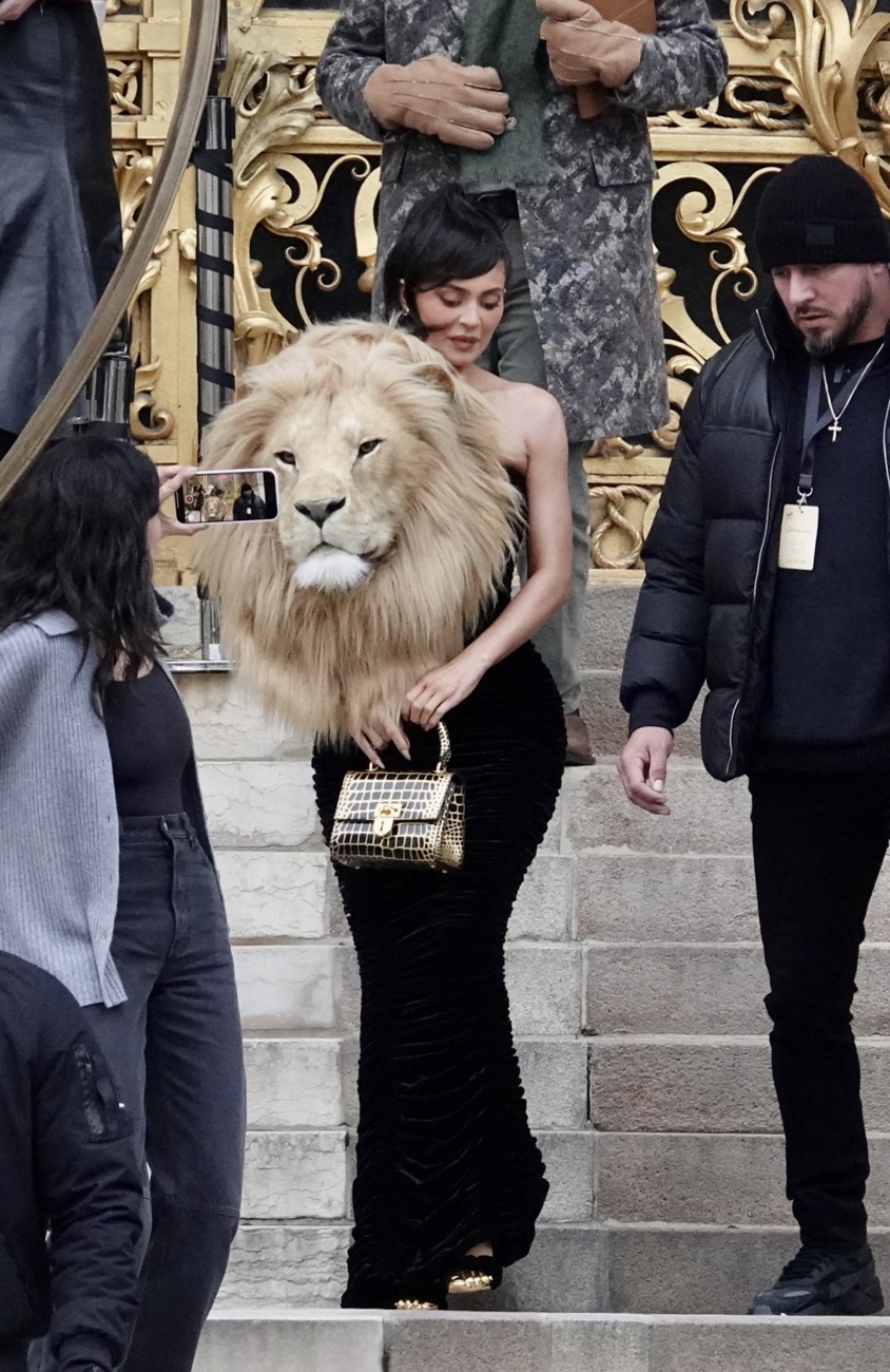 Kylie Jenner attracted all eyes to her Kylie Jenner attracted all eyes to her