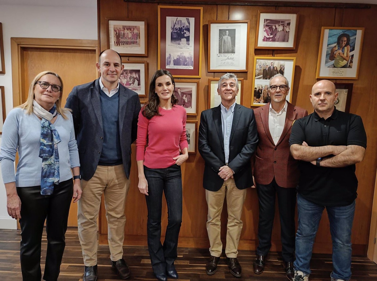 Queen Letizia chose a casual look Queen Letizia chose a casual look