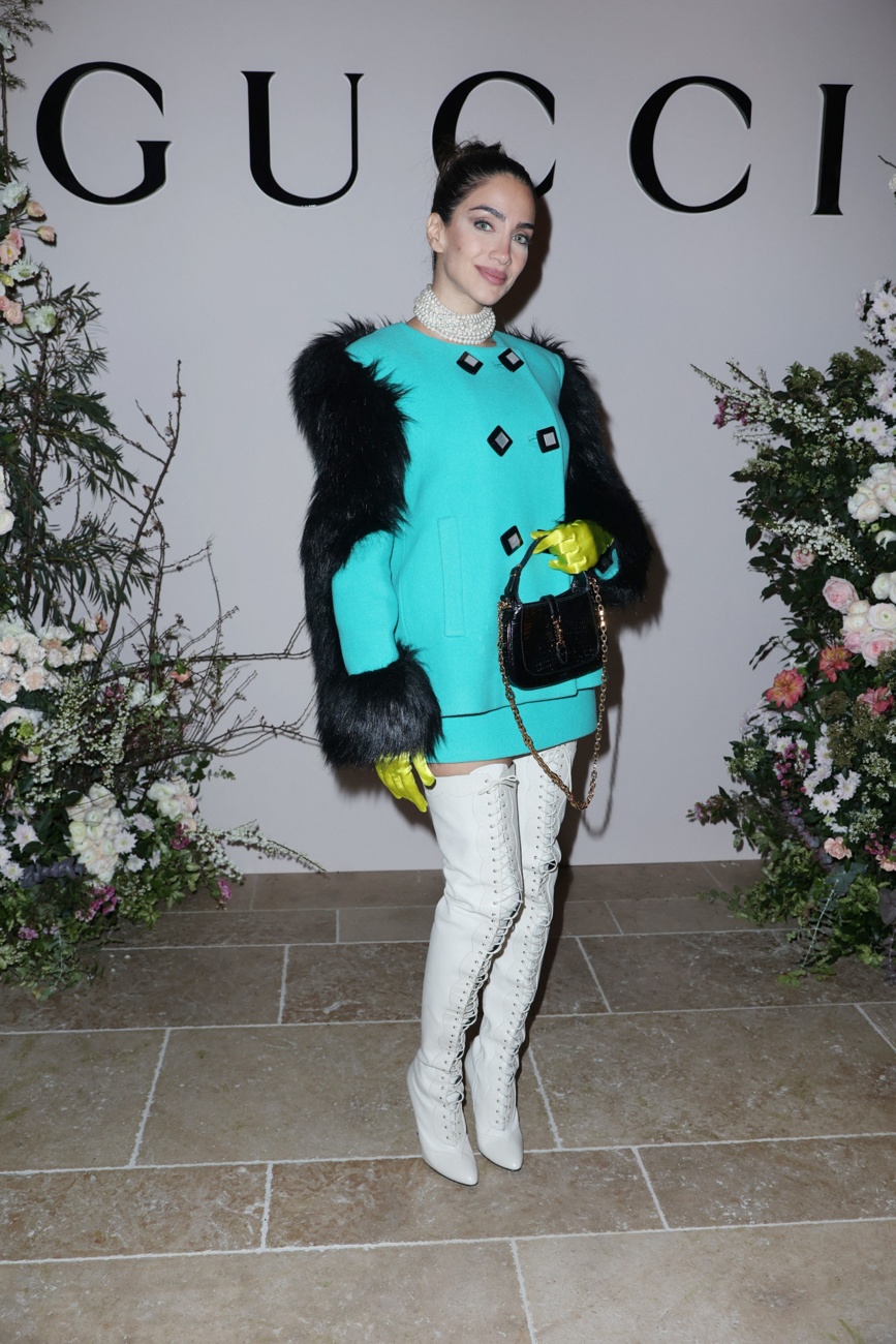 Jessica Kahawaty assiste à une soirée Gucci pendant la Fashion Week de Paris