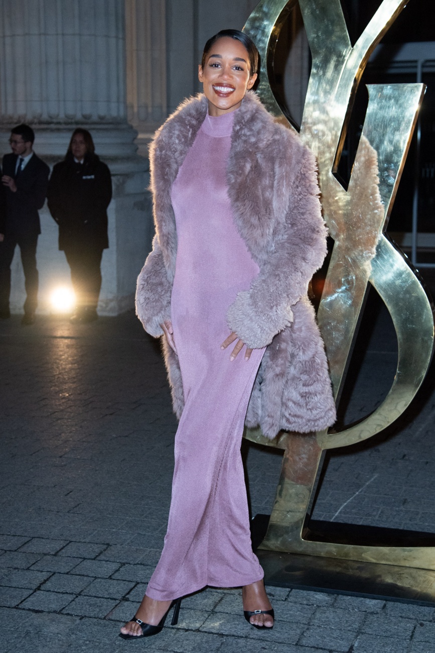 Celebrities at the Paris Fashion Week Celebrities at the Paris Fashion Week