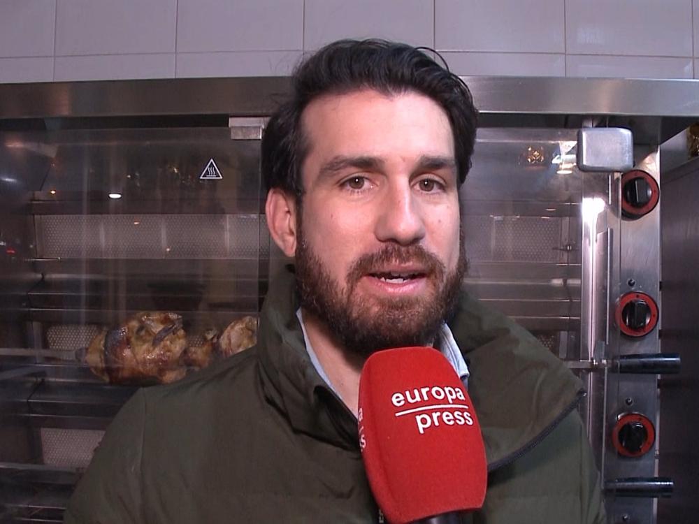BORJA, POLLERO DE MADRID, REACCIONA A LA PETICIÓN DE ALBA CARRILLO BORJA,