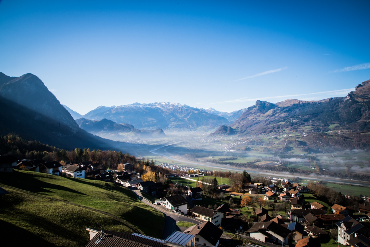 4. Liechtenstein: 160 km²