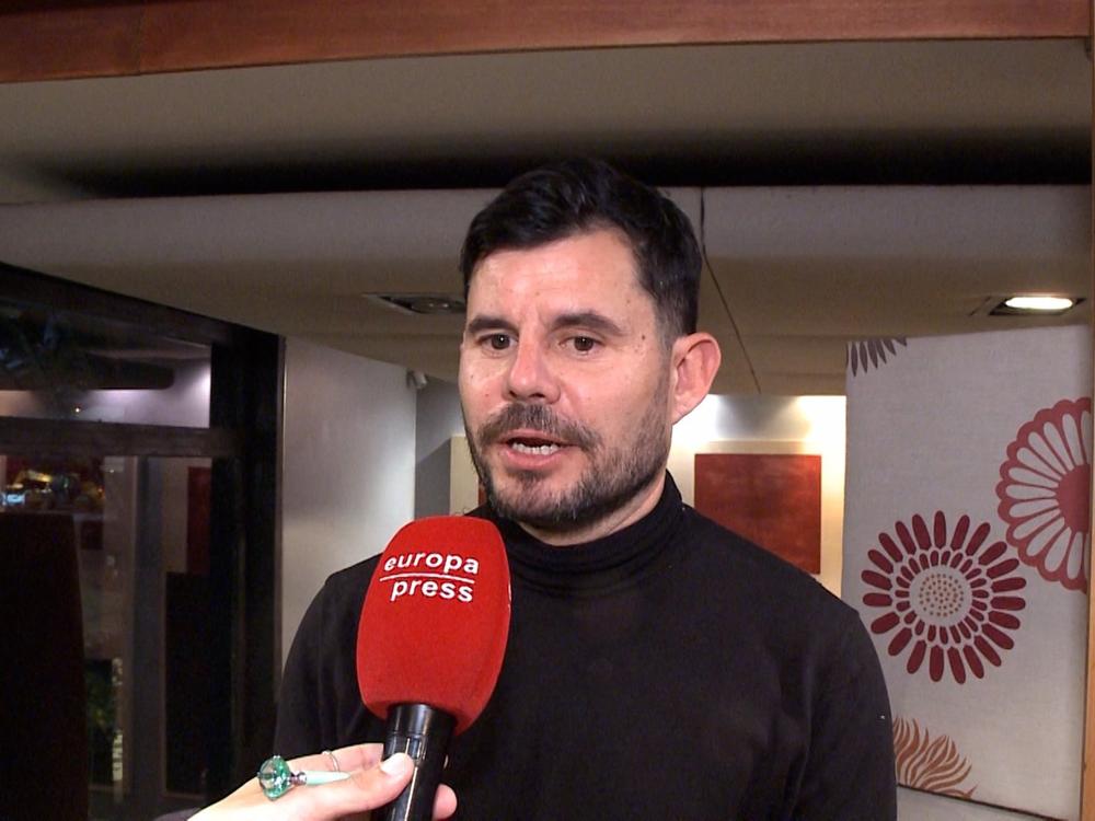 JAVIER SÁNCHEZ SANTOS EN LA PRESENTACIÓN DEL LIBRO DE SU MADRE, MARÍA EDITE JAVIER