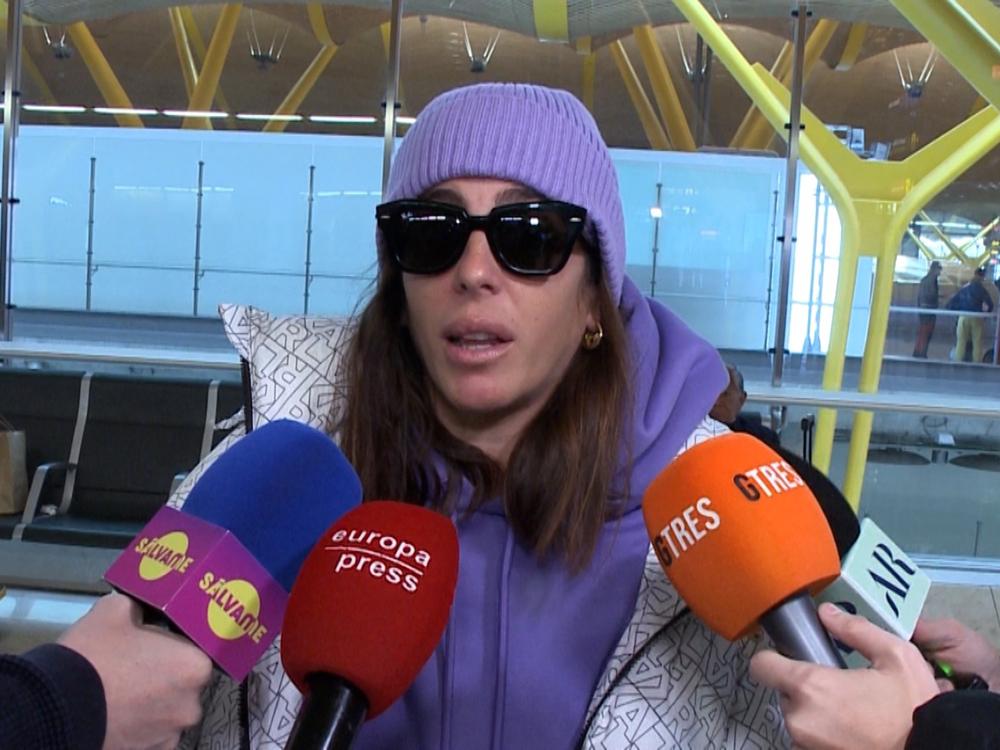 ANABEL PANTOJA EN EL AEROPUERTO ANABEL