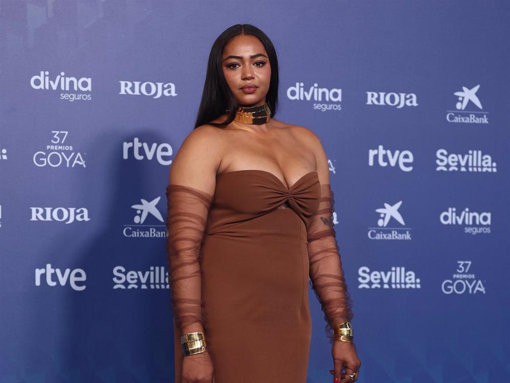 BERTA VÁZQUEZ EN LA ALFOMBRA ROJA DE LOS PREMIOS GOYA 2023 BERTA