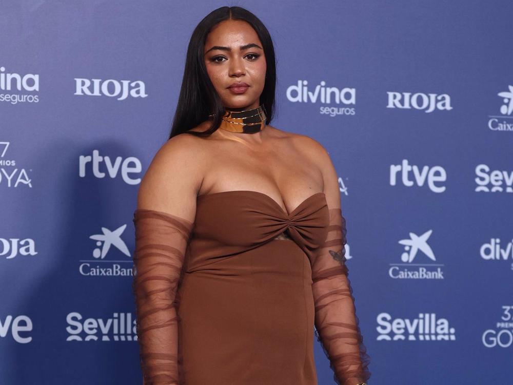 BERTA VÁZQUEZ EN LA ALFOMBRA ROJA DE LOS PREMIOS GOYA BERTA