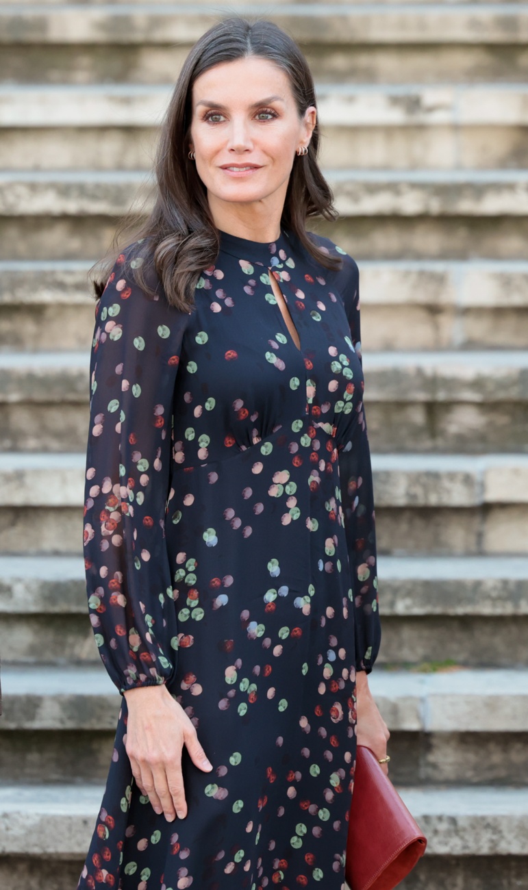 Letizia ha un aspetto fantastico Letizia ha un aspetto fantastico