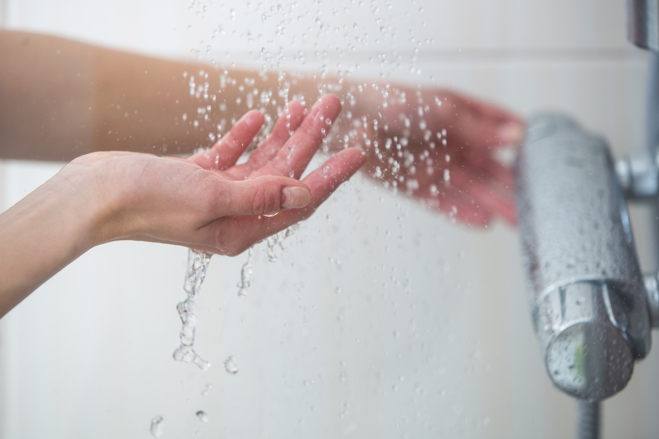 El agua caliente afecta a tus uñas y a tu piel El agua caliente afecta a tus uñas y a tu piel
