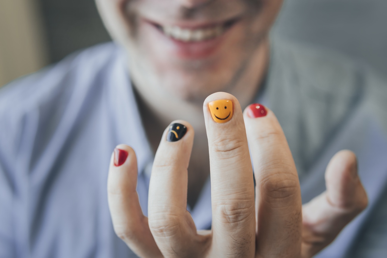 El cuidado de las manos y el de las uñas es distinto El cuidado de las manos y el de las uñas es distinto