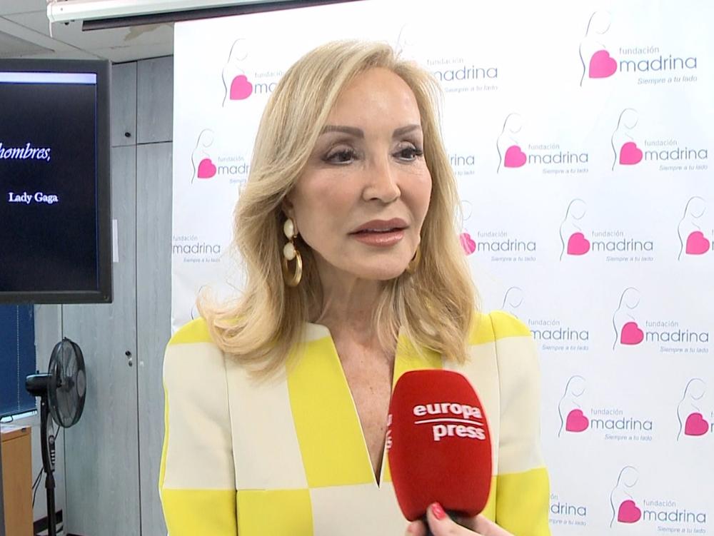 CARMEN LOMANA EN EL TALLE DE EMPRENDIMIENTO DE LA FUNDACIÓN MADRINA CARMEN