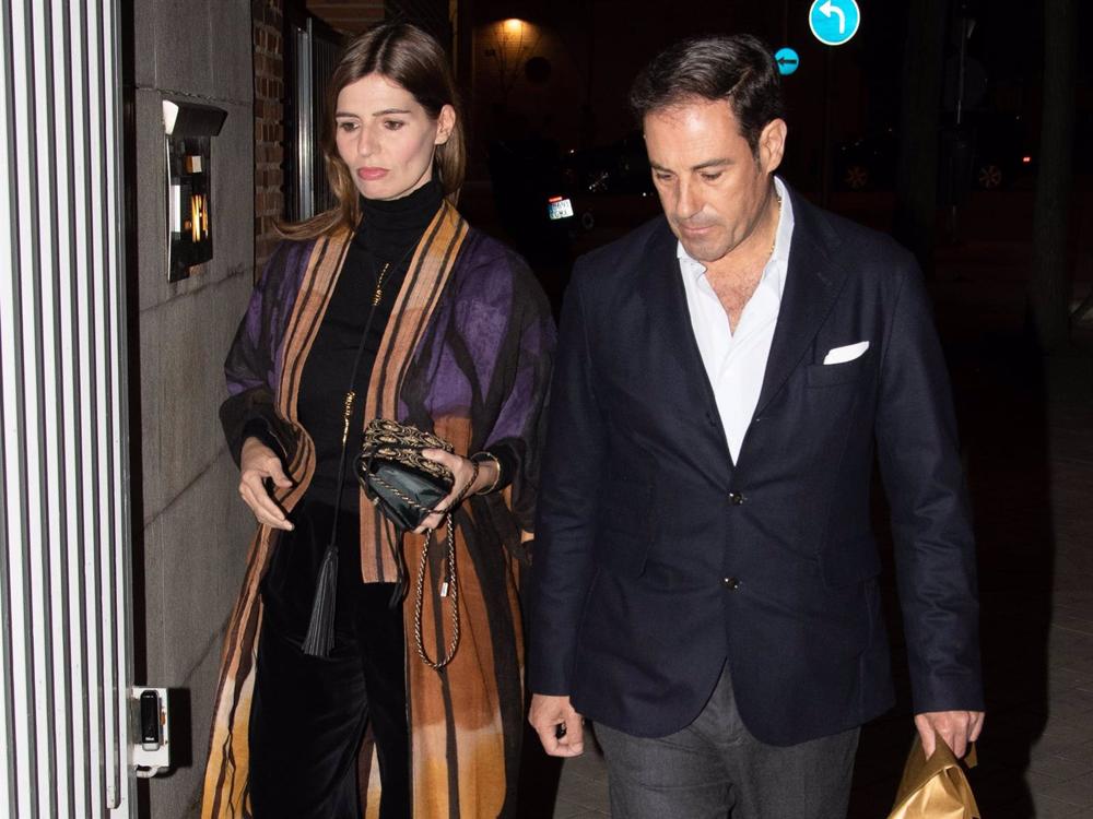 Miguel Báez 'El Litri' y su mujer, Casilda Ybarra, llegando a la casa de Carolina Herrera en Madrid Miguel