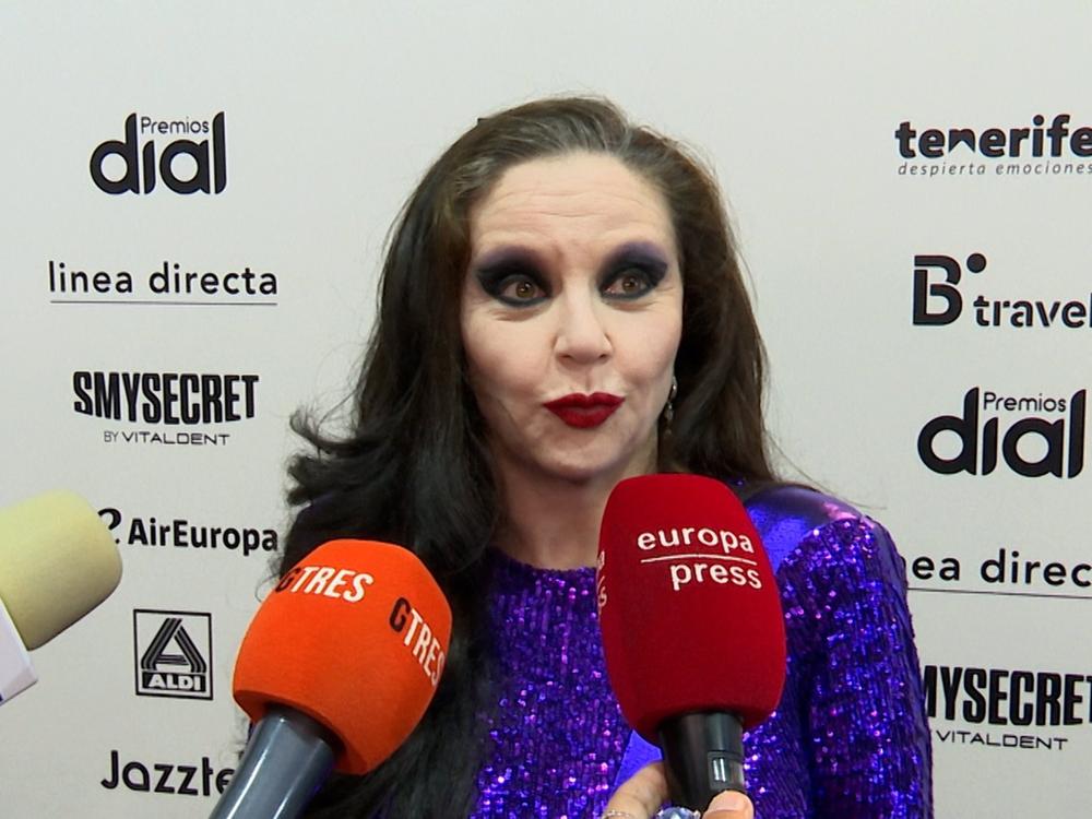 ALASKA EN LOS PREMIOS DIAL 2023 ALASKA