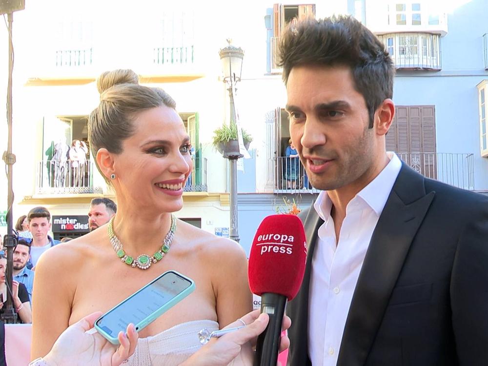 VANESA ROMERO Y SANTI BURGOA EN EL FESTIVAL DE MÁLAGA VANESA
