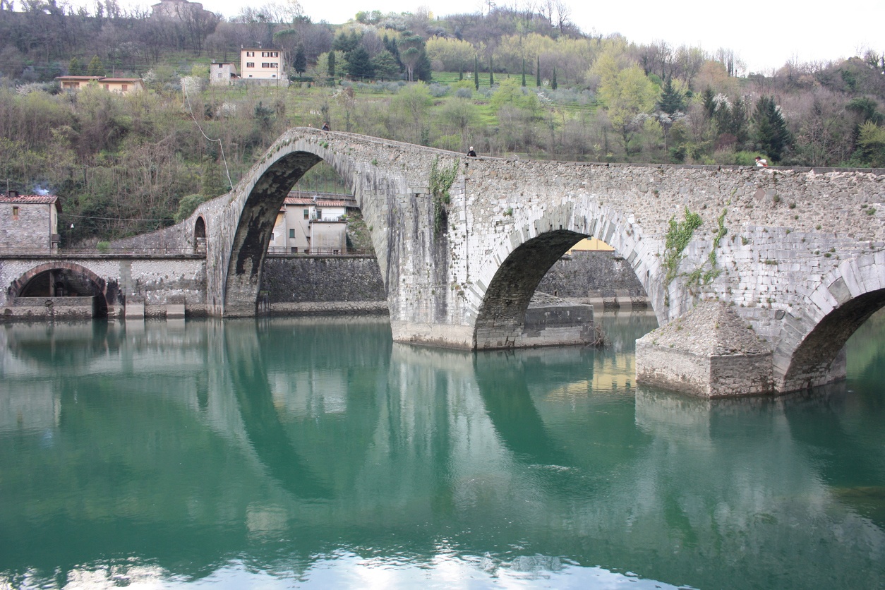 Pont de la Magdalena, Borgo a Mozzano (Italie)