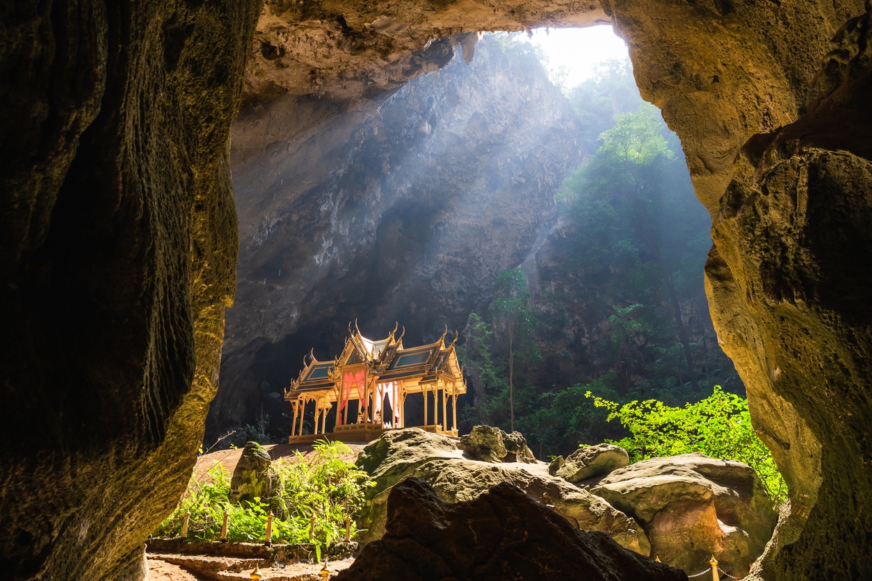 Cueva Phraya Nakhon (Tailandia)