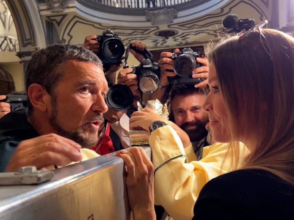 Antonio Banderas y Nicole Kimpel durante el Domingo de Ramos Antonio
