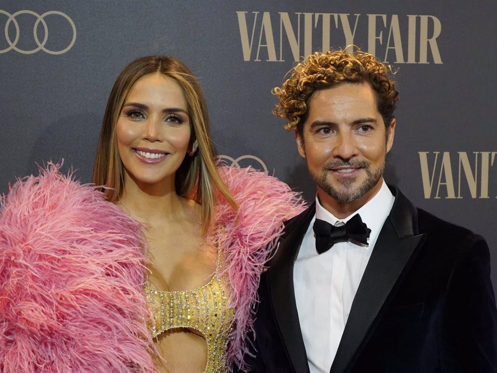 Archivo - David Bisal y Rosanna Zanetti en la gala de entrega del premio ‘Personaje del año Vanity Fair 2021’ Archivo