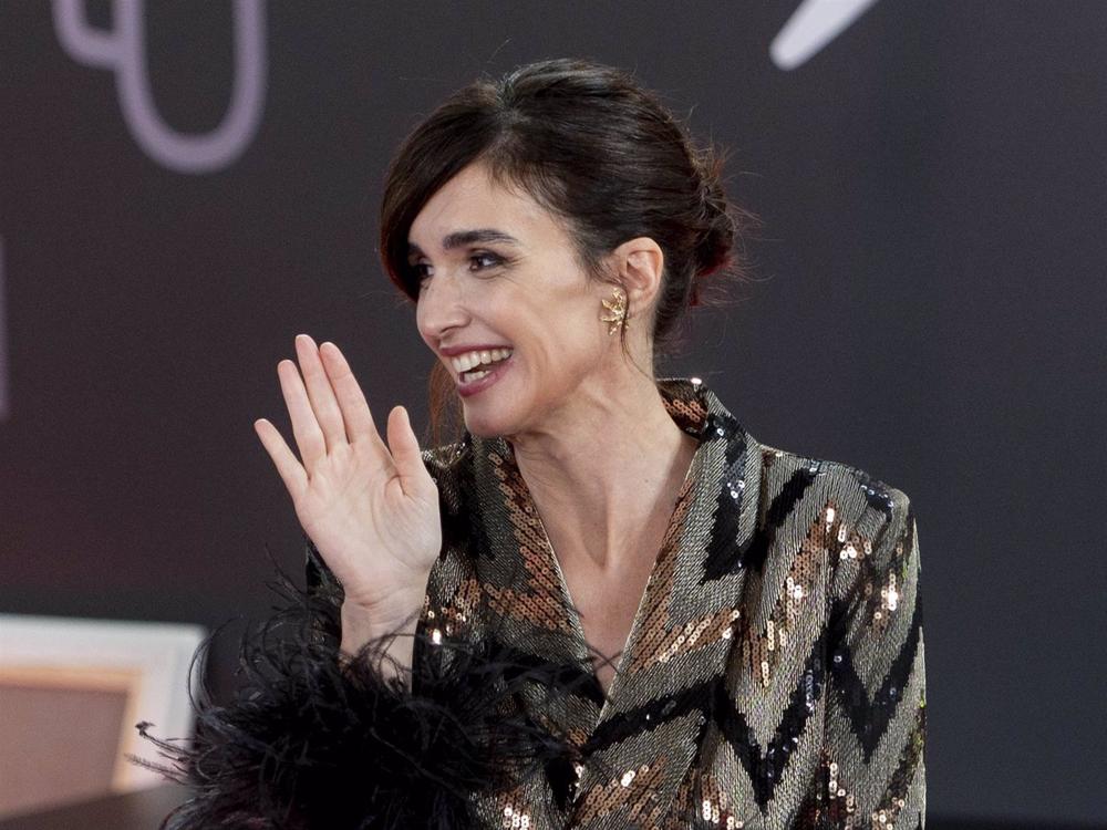 La actriz Paz Vega posa a su llegada a la 10ª edición de los Premios Platino del cine Iberoamericano, a 22 de abril de 2023, en Madrid, (España). La