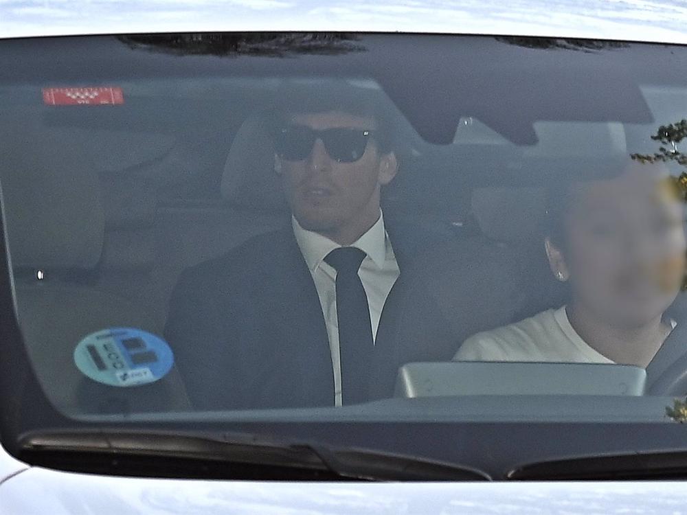 ÍÑIGO ONIEVA LLEGA A LA CASA DE ISABEL PREYSLER PARA FESTEJAR LA 'PETICIÓN DE MANO' A TAMARA FALCÓ ÍÑIGO
