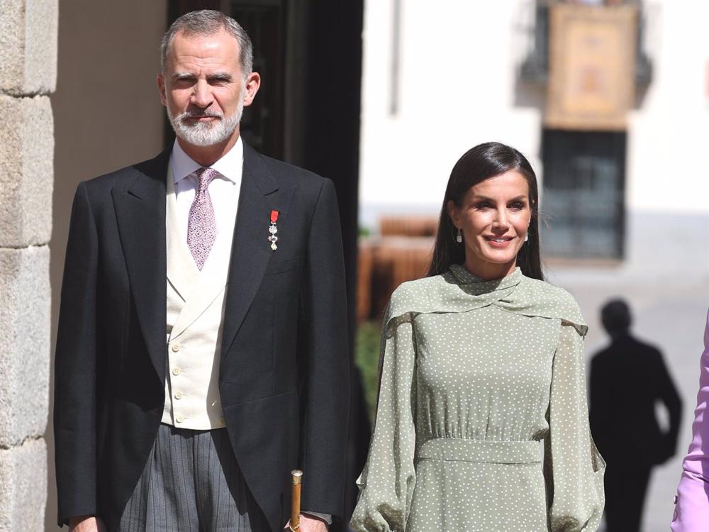Los Reyes han entregado el Premio Cervantes al poeta venezolano Rafael Cadenas Los