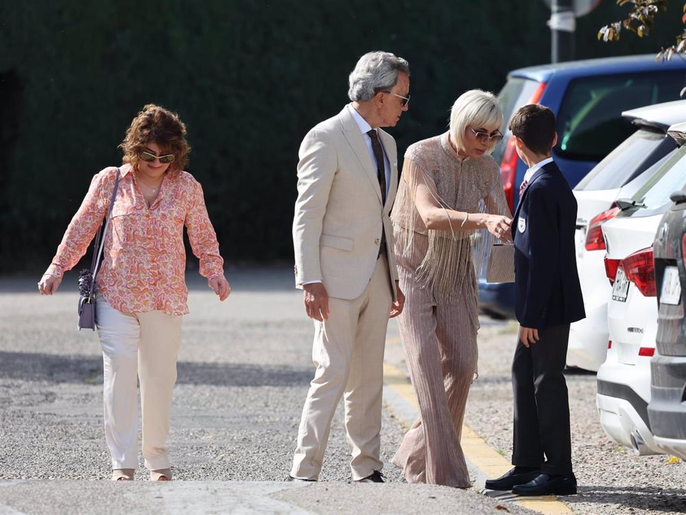 Imágenes de la comunión del hijo de José Ortega Cano y Ana María Aldón, José María Cano Aldón Imágenes