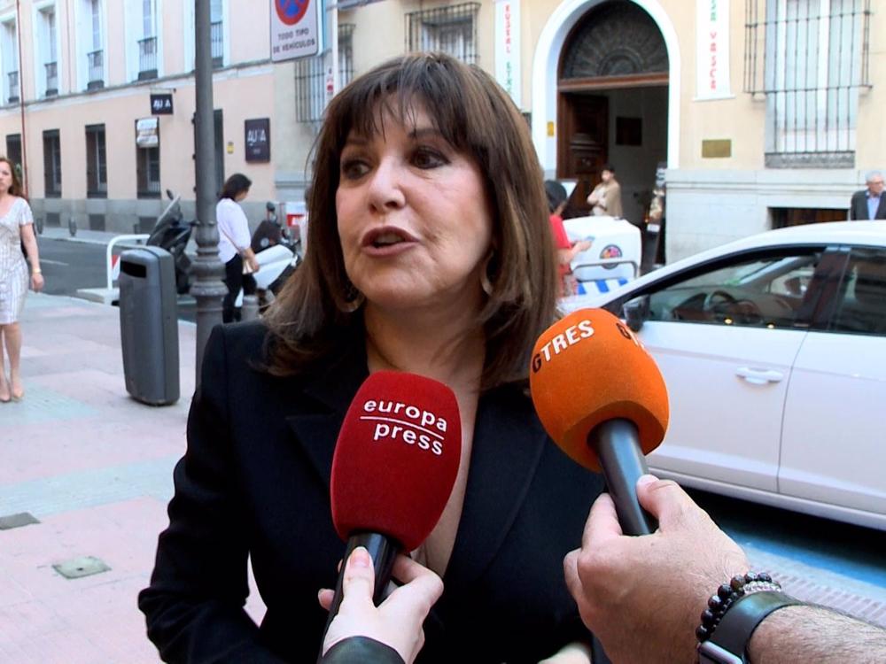 LOLES LEÓN LOLES