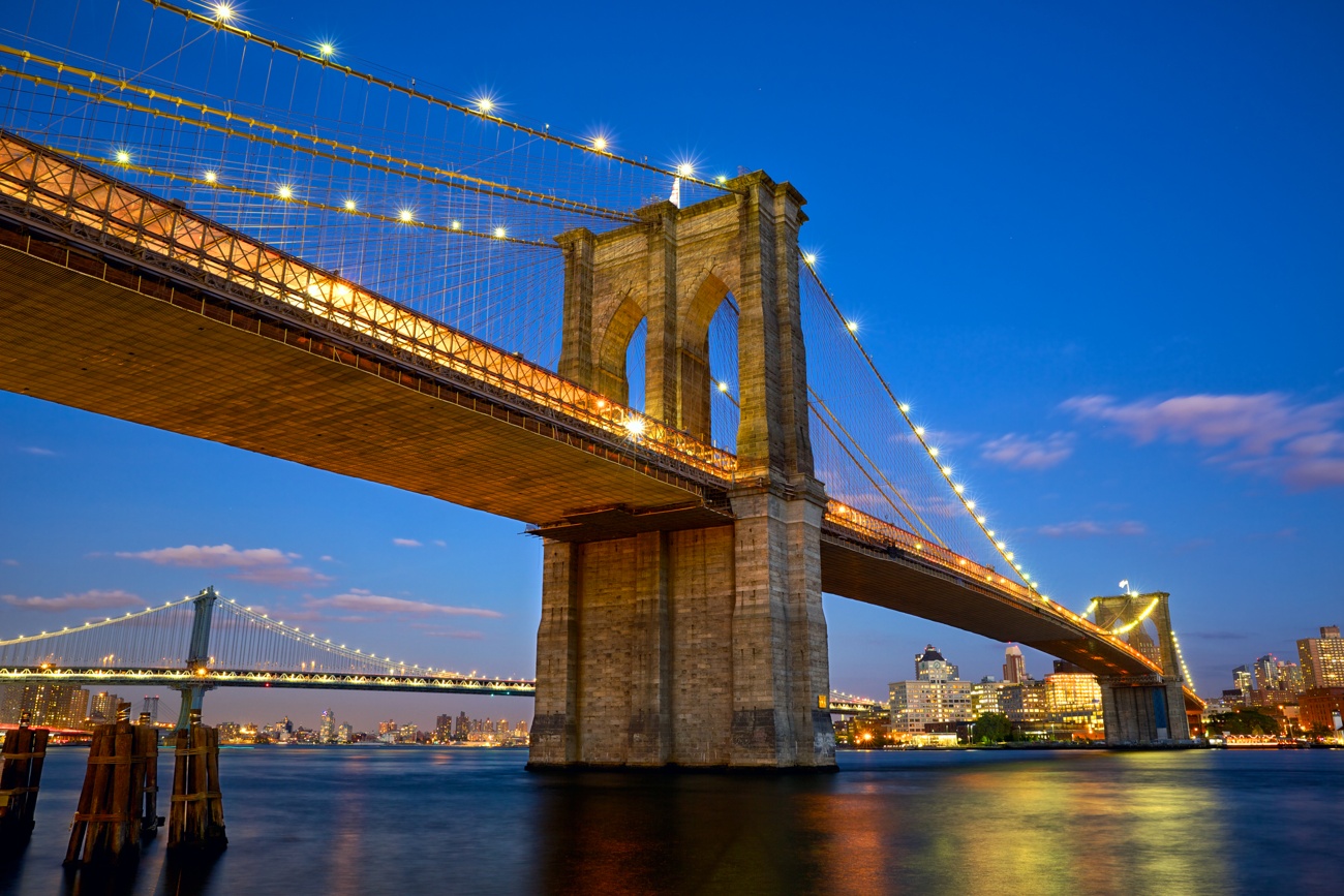 Die Brooklyn Bridge wird 140 Jahre alt Die Brooklyn Bridge wird 140 Jahre alt