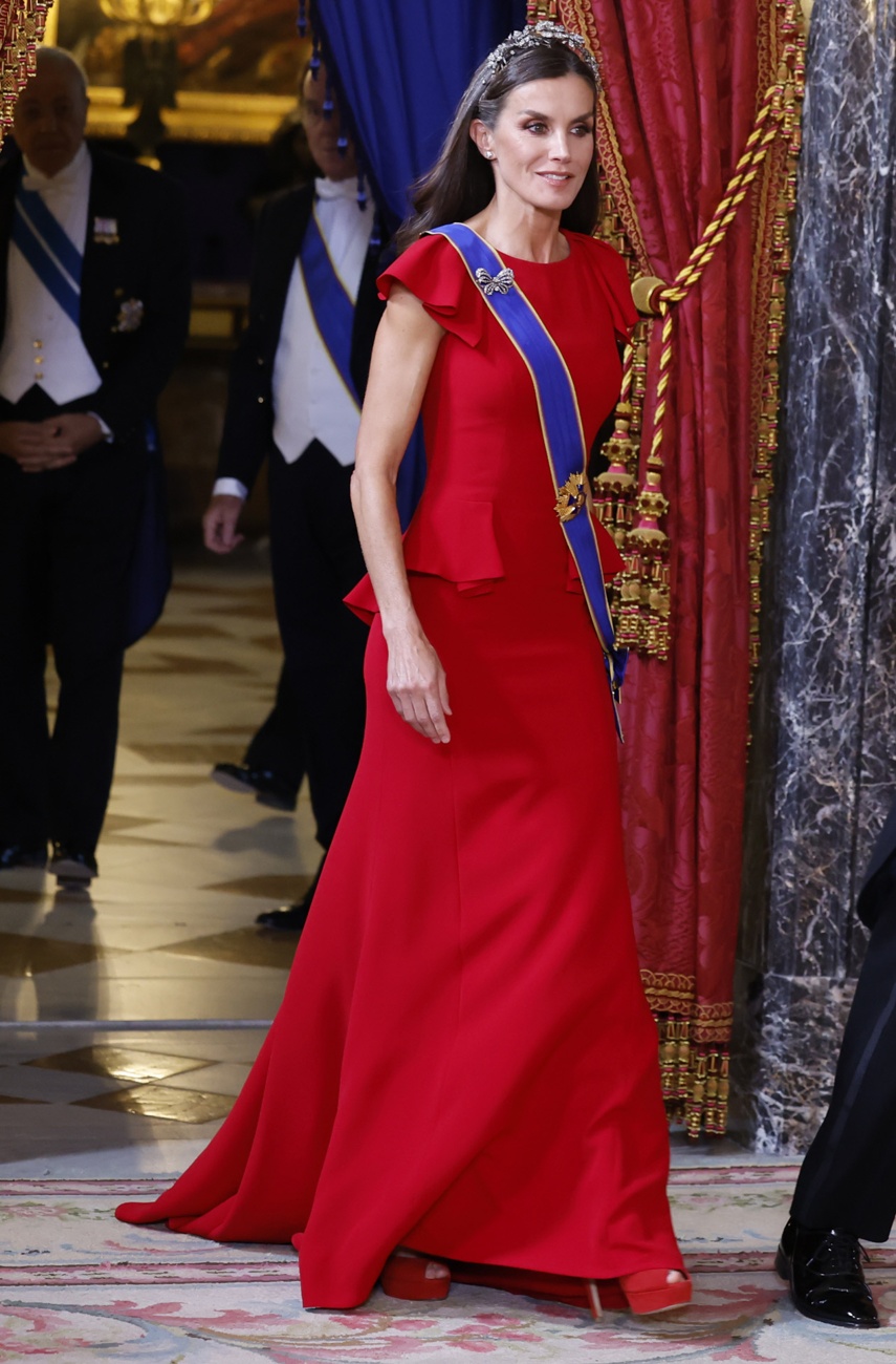 Uno de los looks más elegantes de la monarca