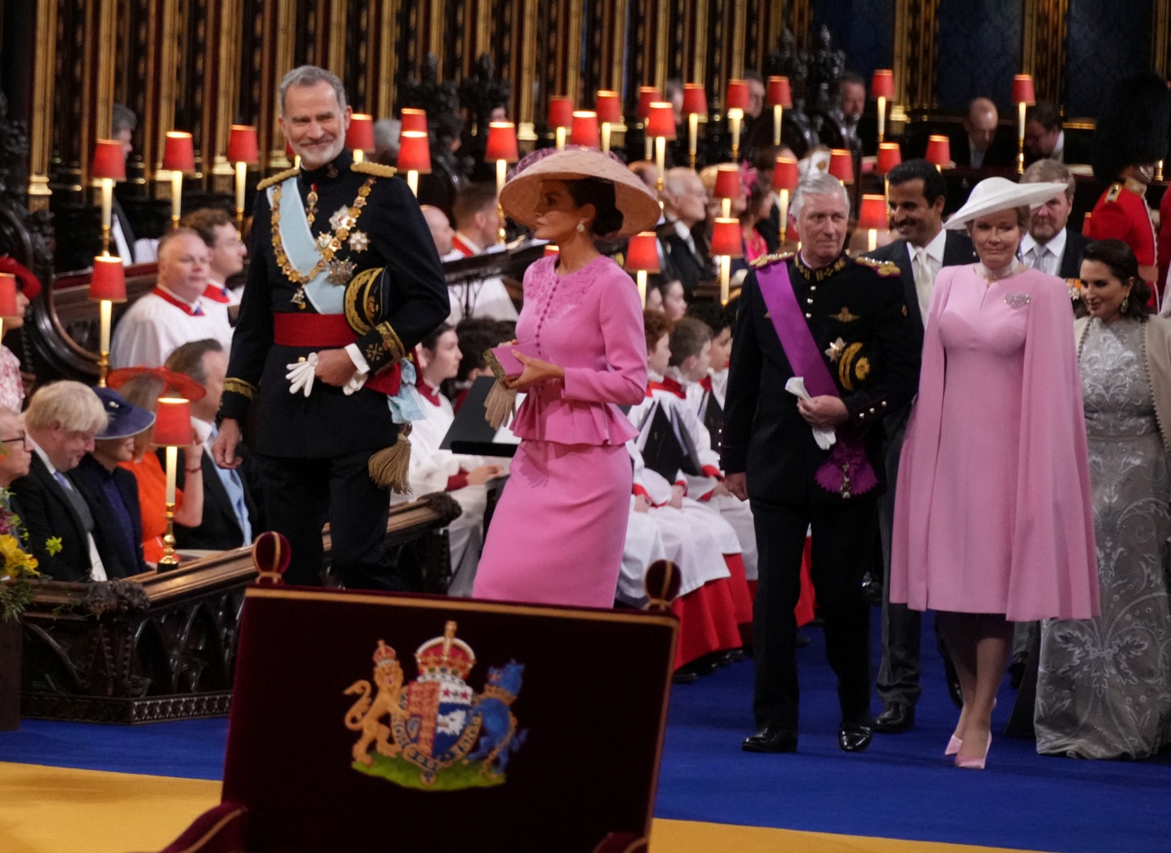 La reine Letizia a brillé en rose