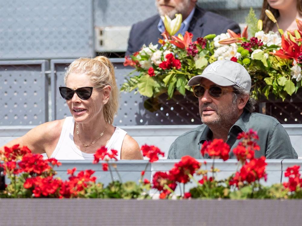 Belén Rueda y su amigo en el Mutua Madrid Open de Tenis Belén