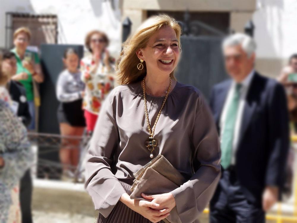 LA INFANTA CRISTINA EN LA BODA DE JOSÉ MARÍA TREVIÑO Y PAULA FERNÁNDEZ LA