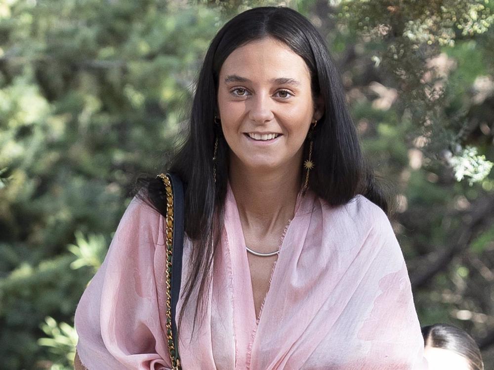 Victoria Federica en el bautizo del tercer hijo de María García de Jaime y Tomás Páramo Victoria
