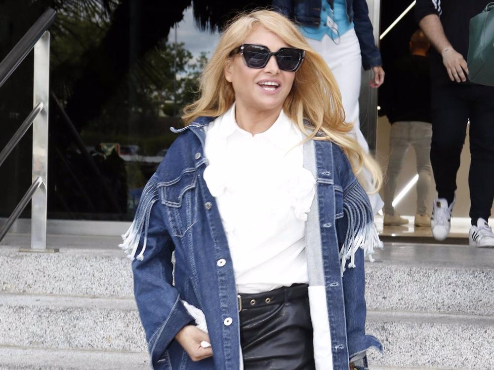 Paulina Rubio está promocionando su nuevo single en España Paulina