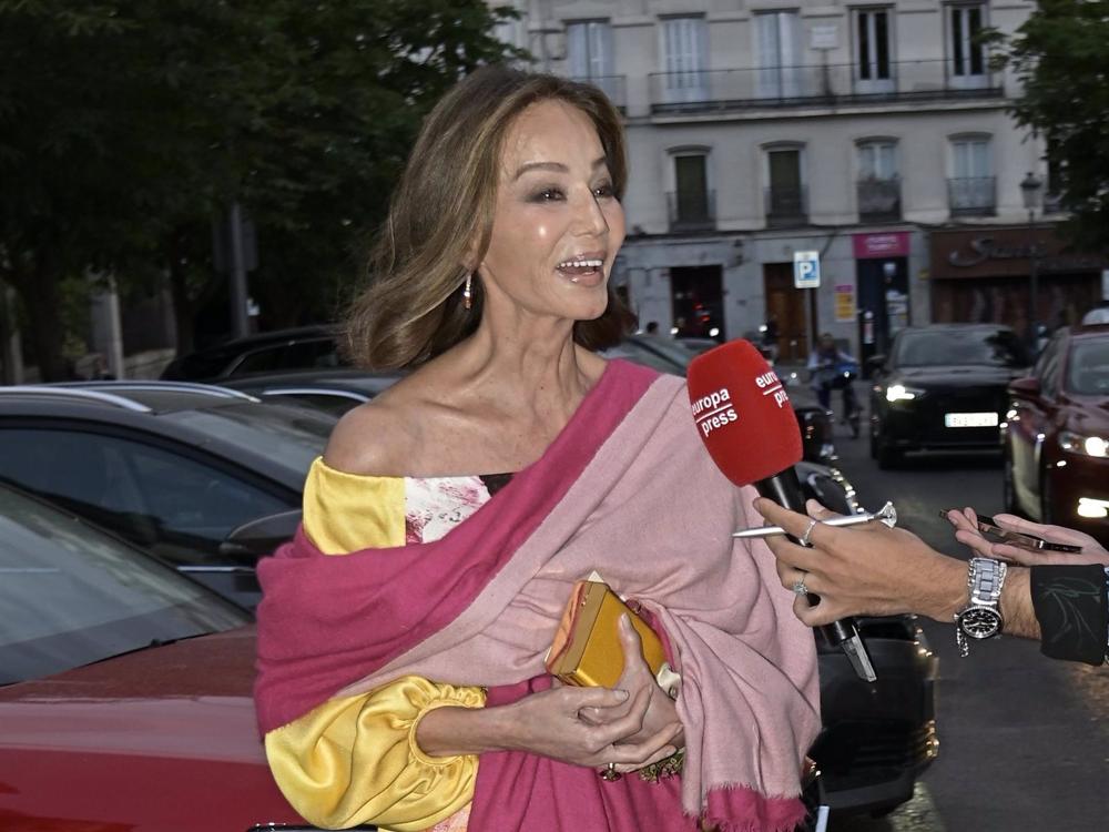 ISABEL PREYSLER EN LA BODA DE LUCÍA DOMÍNGUEZ VEGA-PENICHET Y ÁLVARO GOMIS ISABEL