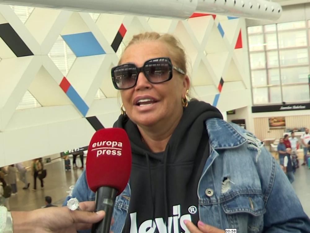 Belén Esteban llega a Madrid sin voz tras la boda de Raul Prieto y Joaquín Torres Belén
