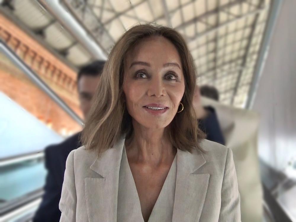 Isabel Preysler en la estación de Atocha, en Madrid Isabel