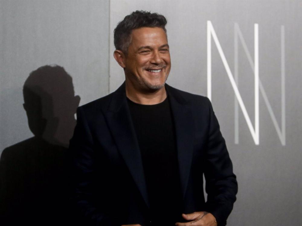 Archivo - El cantante Alejandro Sanz, durante la presentación de su nuevo disco ‘Sanz’, a 9 de diciembre de 2021, en Madrid (España). Archivo