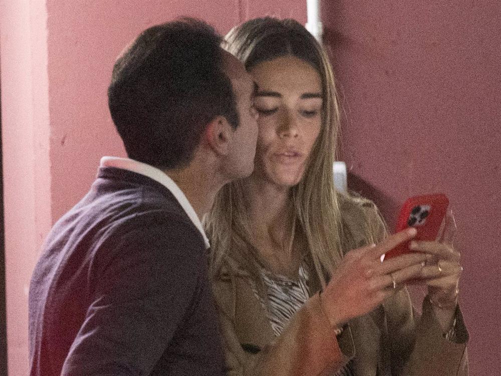 Enrique Ponce y Ana Soria, de lo más cariñosos Enrique