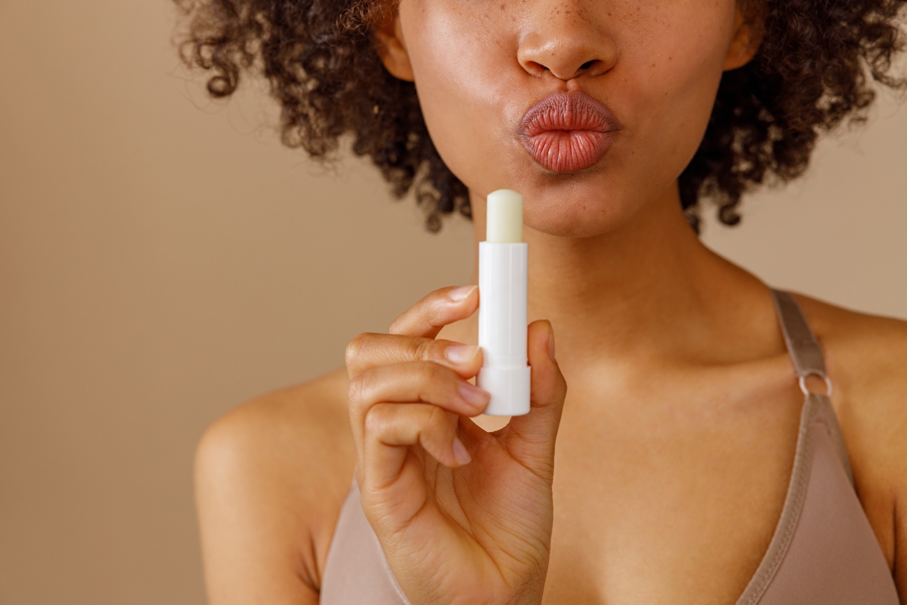 Lamerse mucho los labios Lamerse mucho los labios