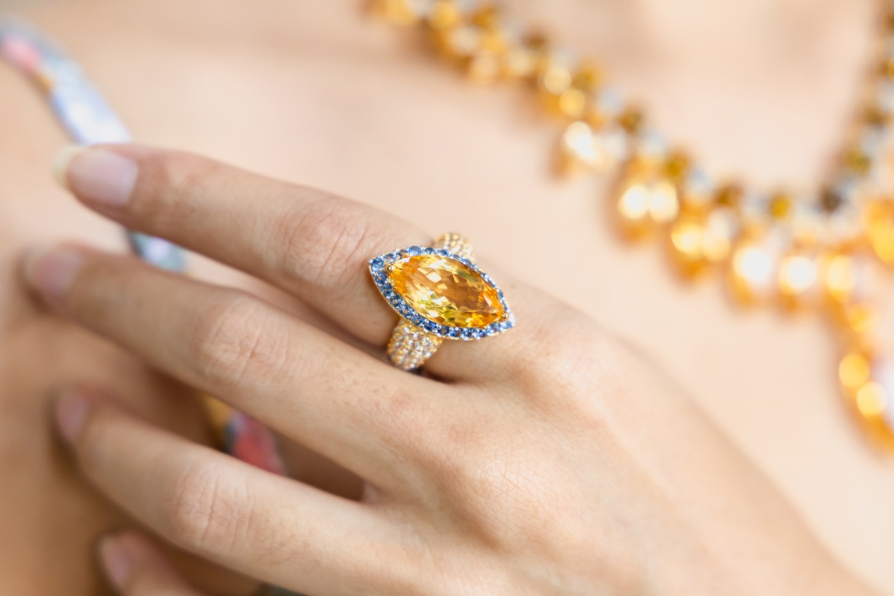 Haz que tus diamantes y joyas brillen Haz que tus diamantes y joyas brillen