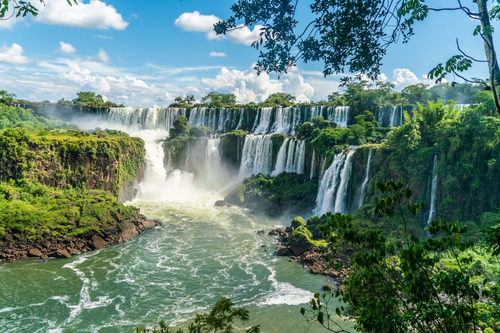 Cataratas del Iguazú (Brasil y Argentina) Cataratas del Iguazú (Brasil y Argentina)