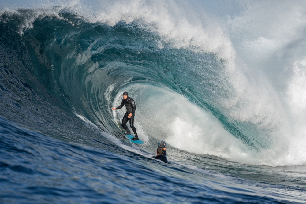 Surfear en Shipstern Bluff, Australia Surfear en Shipstern Bluff, Australia